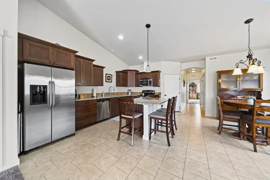 2766 W 30th Pl, Kennewick, WA 99337 - #2