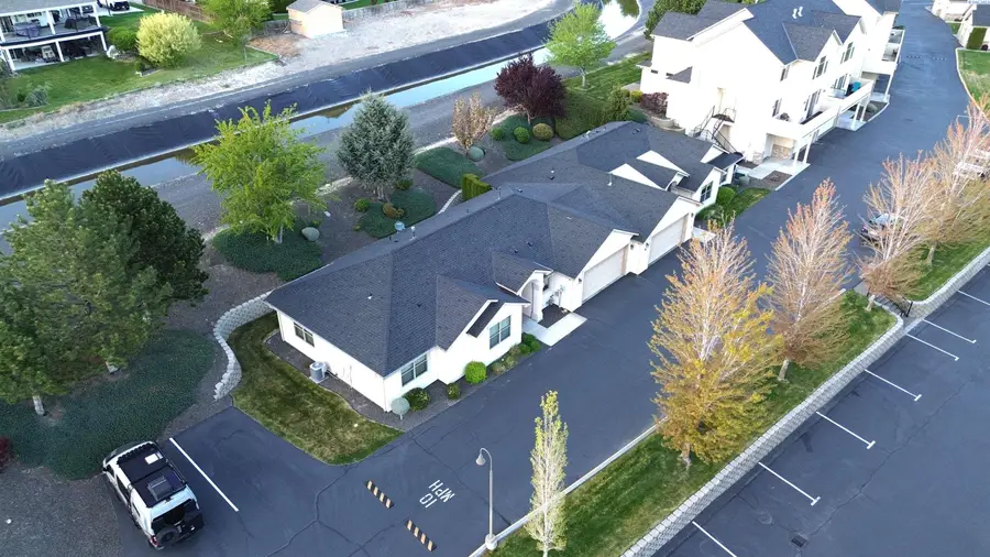 3710 Canyon Lakes Dr K-102, Kennewick, WA 99337 - #2