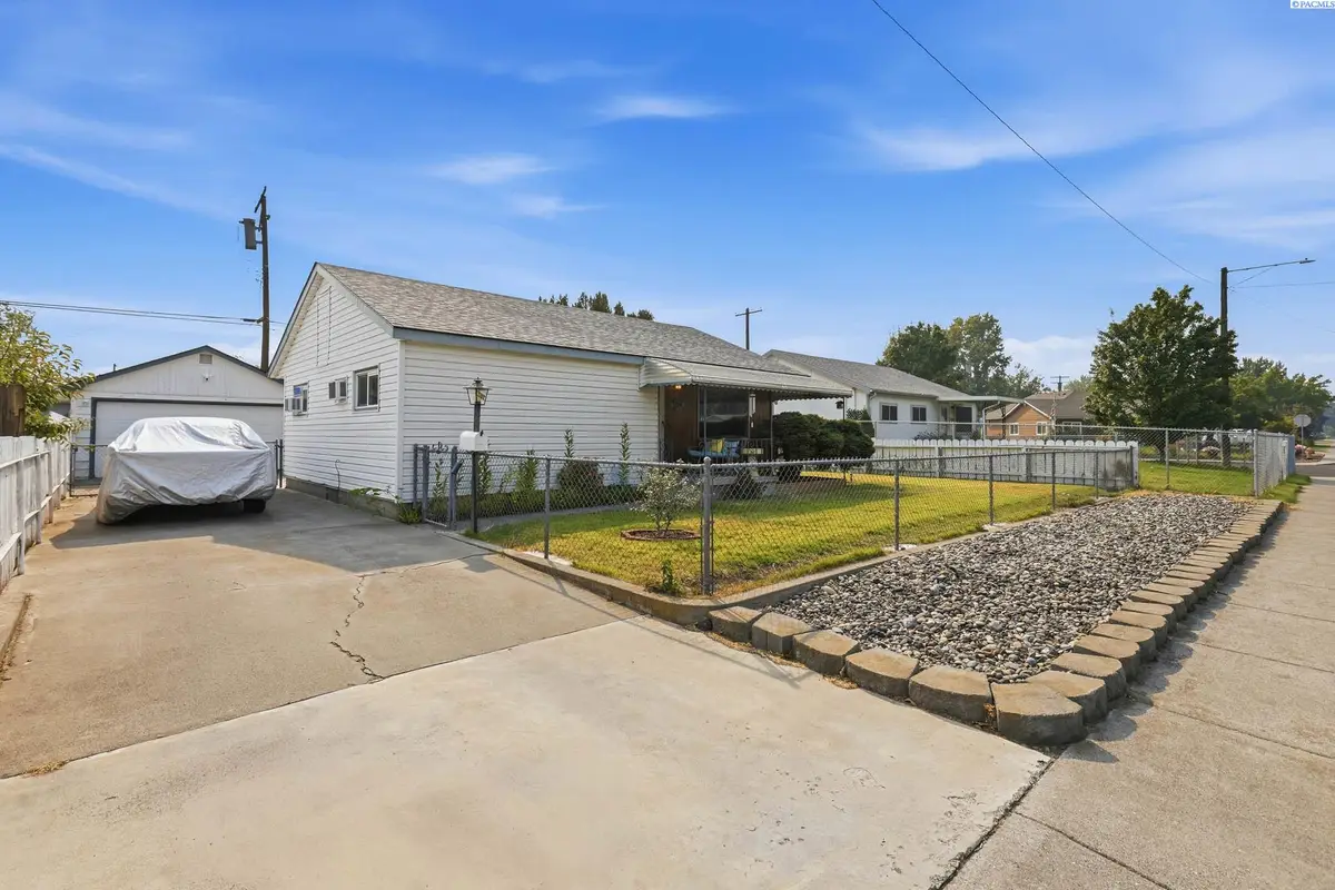 1102 Willard Ave, Richland, WA 99354 - #1
