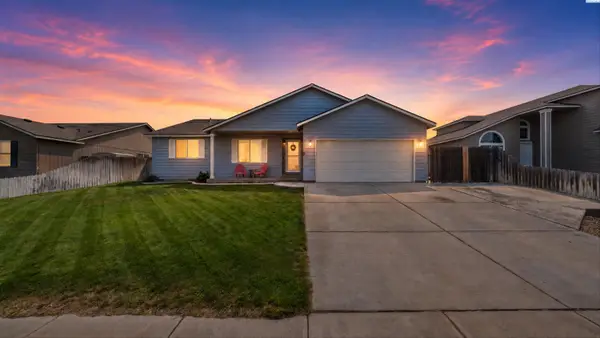 5614 Wrigley Drive, Pasco, WA 99301