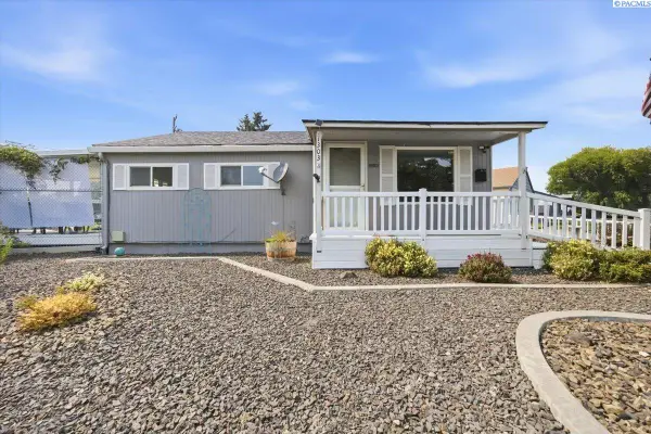 1303 Potter Ave, Richland, WA 99354