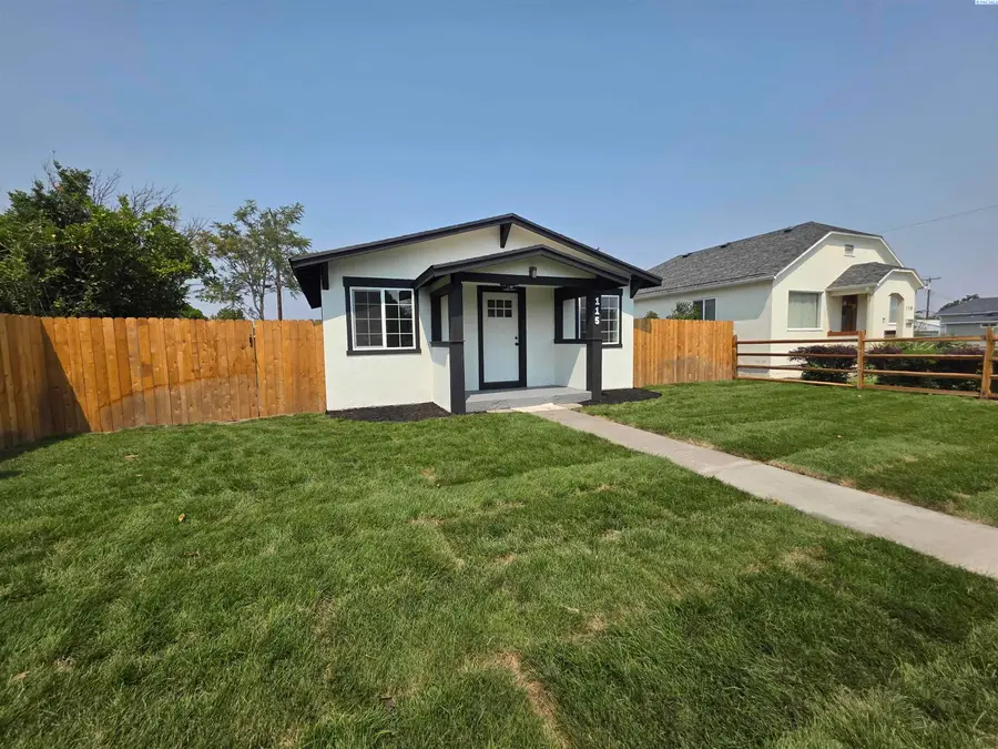 115 E 1st Ave, Kennewick, WA 99336 - #2