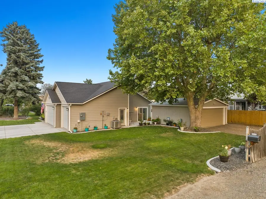 4409 W 7th Ave, Kennewick, WA 99336 - #3