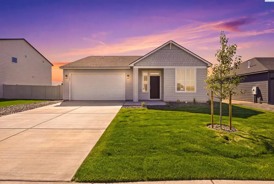 1205 18th St, Benton City, WA 99320 - #2