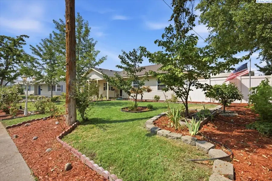 609 Basswood Ave, Richland, WA 99352 - #2