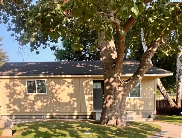 808 Winslow, Richland, WA 99352