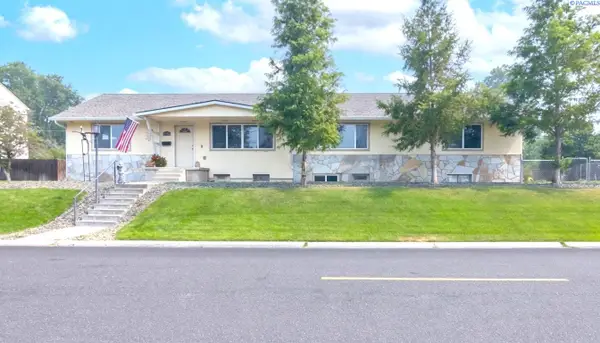 1708 Hunt Ave, Richland, WA 99354