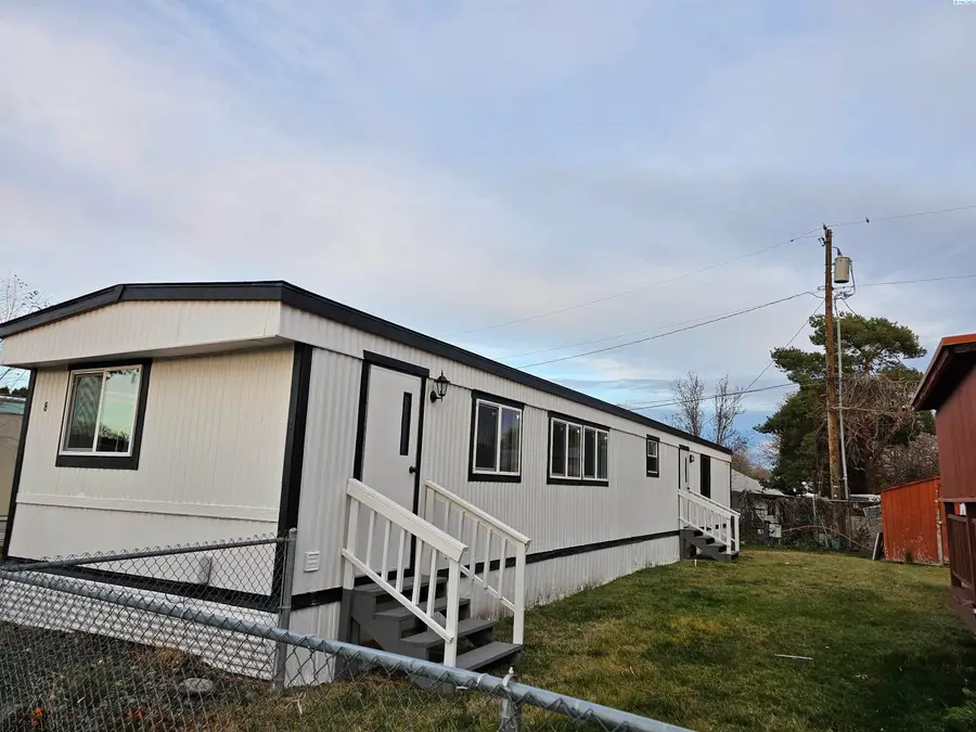 1421 South Cedar Street #8 #8, Kennewick, WA 99337 - #2
