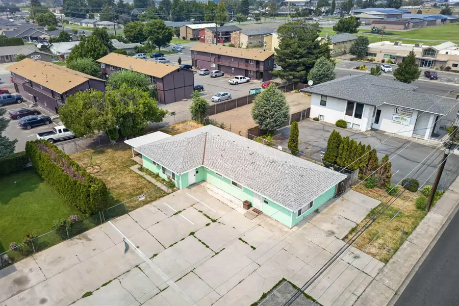 1808 N 20th Ave, Pasco, WA 99301 - #3