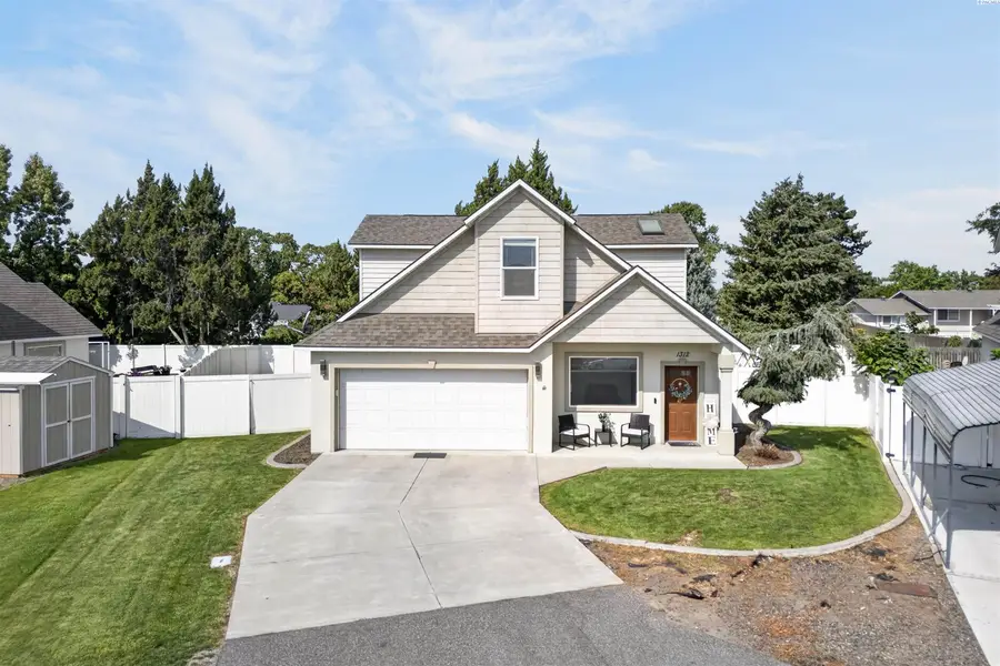 1312 N 37th Ct, Pasco, WA 99301 - #2