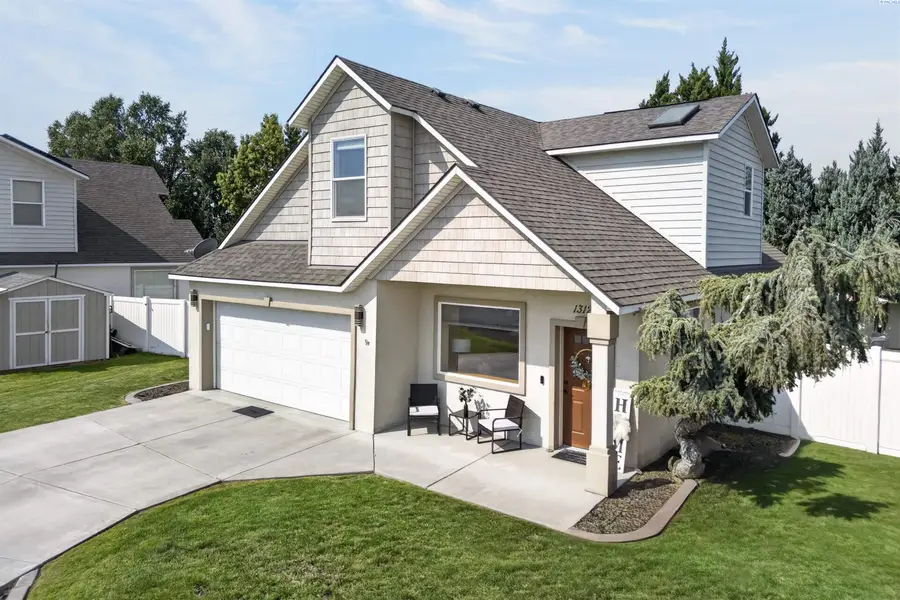 1312 N 37th Ct, Pasco, WA 99301 - #3
