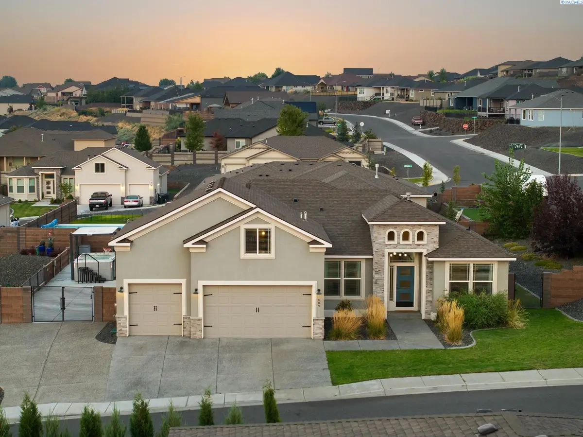689 Titan Avenue, West Richland, WA 99353 - #1