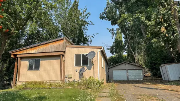 305 N G Street, Albion, WA 99102