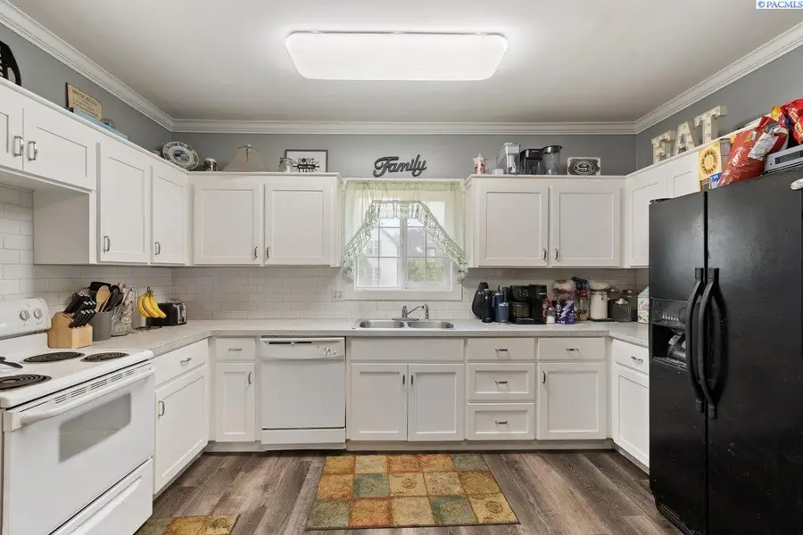 402 E Dayton Ave., Dayton, WA 99328 - #2