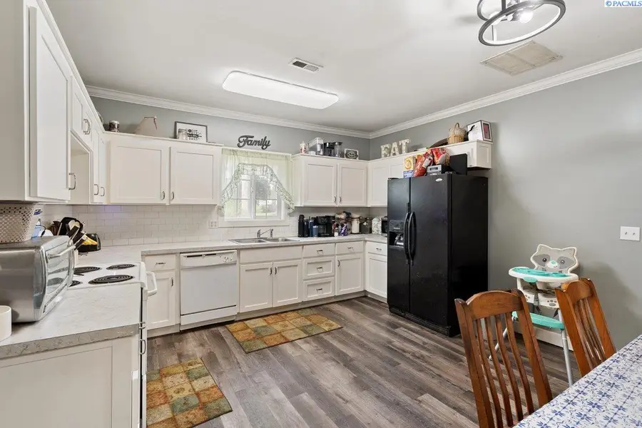 402 E Dayton Ave., Dayton, WA 99328 - #3