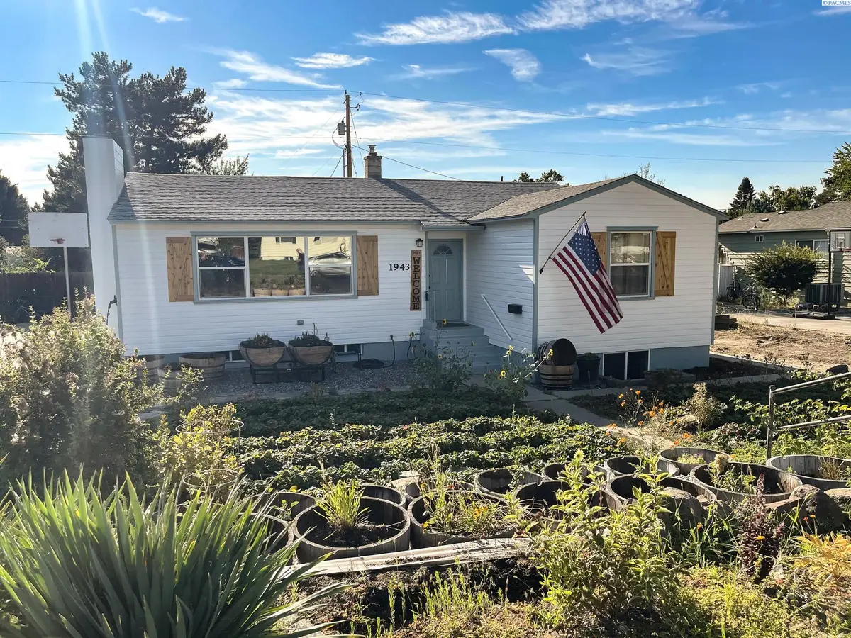 1943 Davison Avenue, Richland, WA 99354 - #1