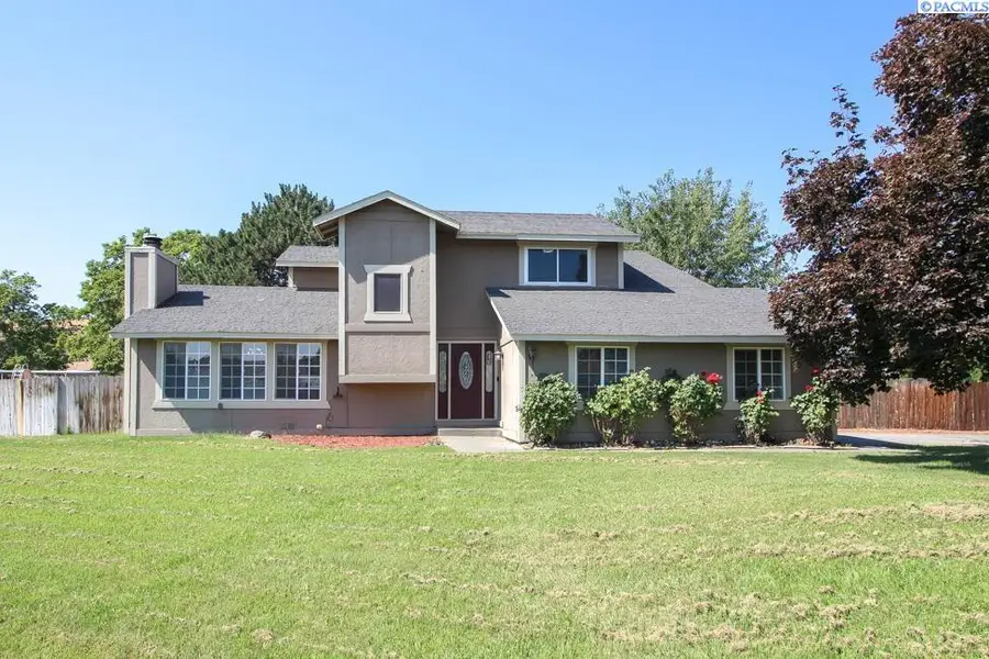 5901 W 12th Avenue, Kennewick, WA 99338 - #2