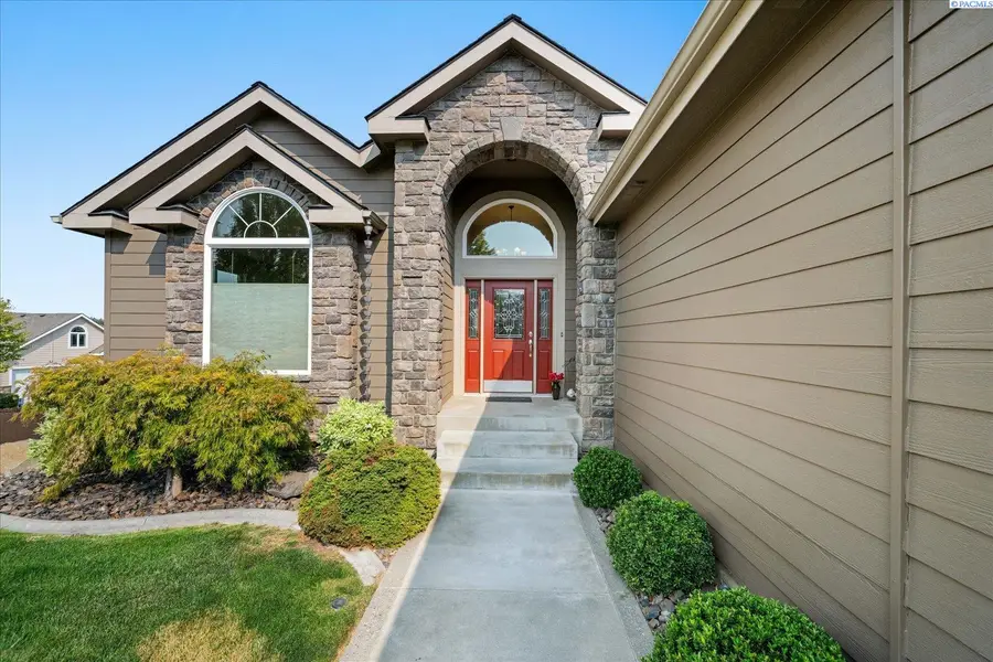 8824 W 1st Place, Kennewick, WA 99336 - #2
