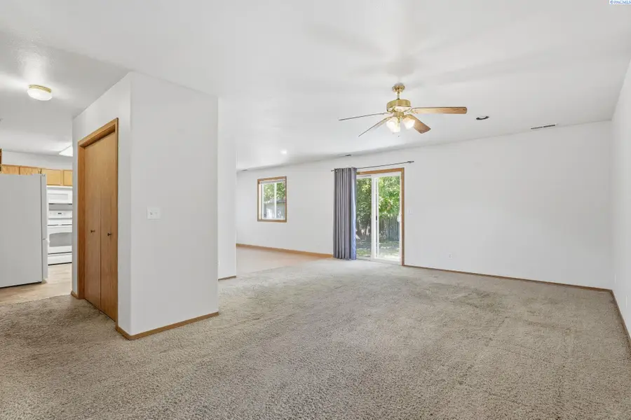 1412 W 24th Loop, Kennewick, WA 99337 - #3