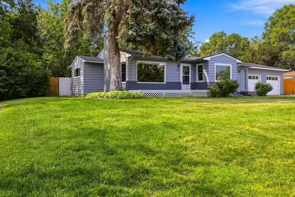 1613 W 9th Ave, Kennewick, WA 99336-5228