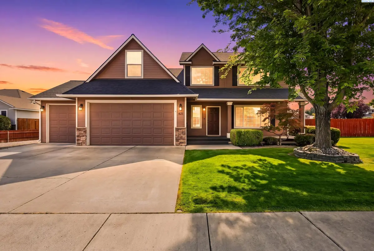 621 S Young Ct, Kennewick, WA 99336 - #1