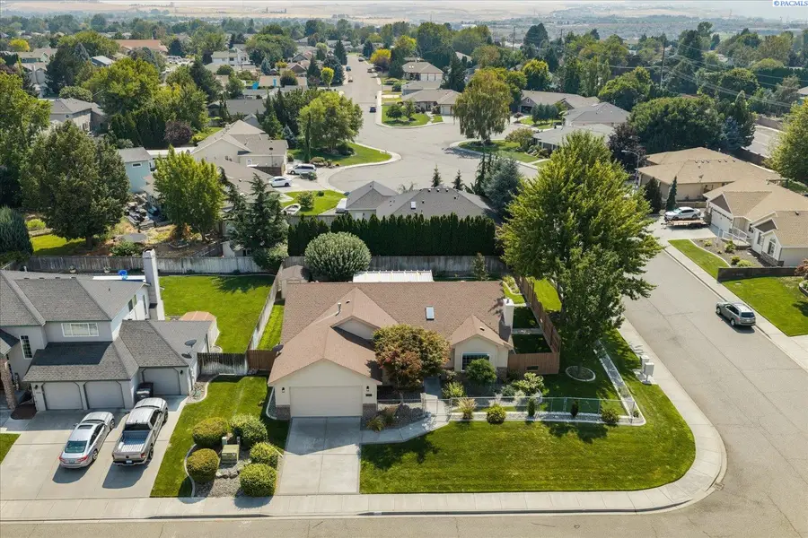 8939 W Payette Ave, Kennewick, WA 99336 - #3