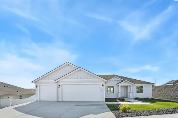 2946 S Osborne St, Kennewick, WA 99338