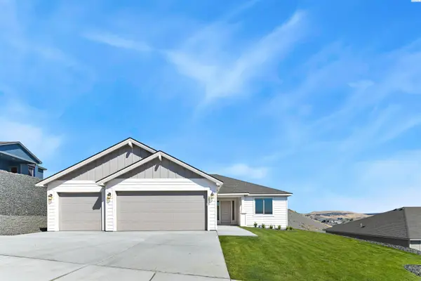 2837 S Osborne St, Kennewick, WA 99338