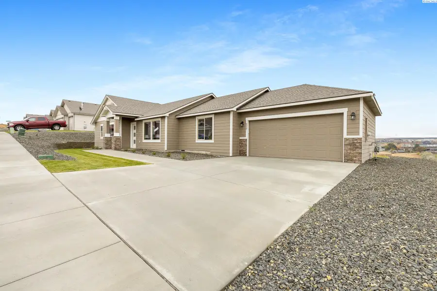 6327 W 28th Ave, Kennewick, WA 99338 - #3
