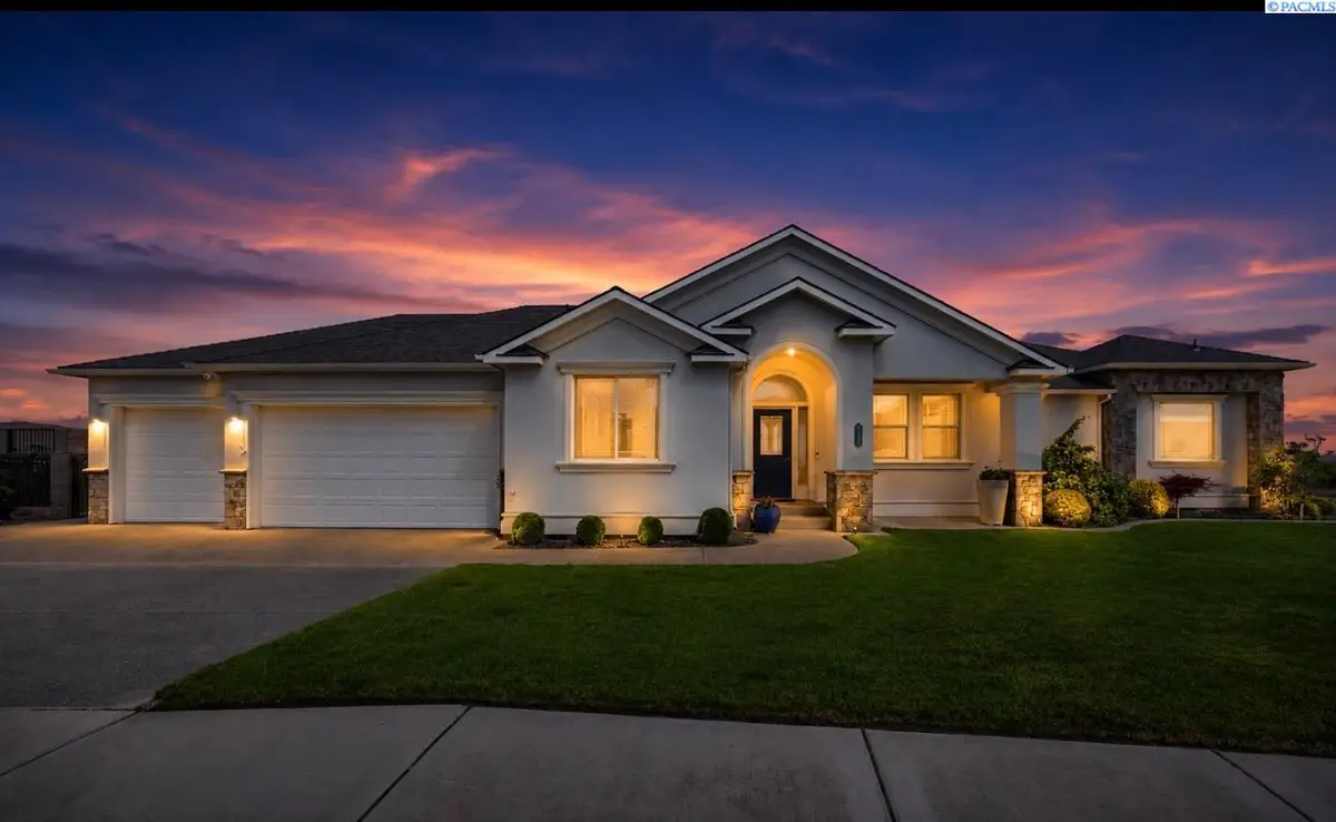 505 Thebes St., West Richland, WA 99353 - #1