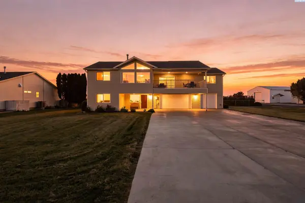 2573 Hanson Loop, Burbank, WA 99323