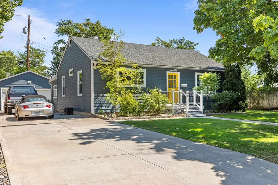 204 Douglass Ave, Richland, WA 99352 - #2
