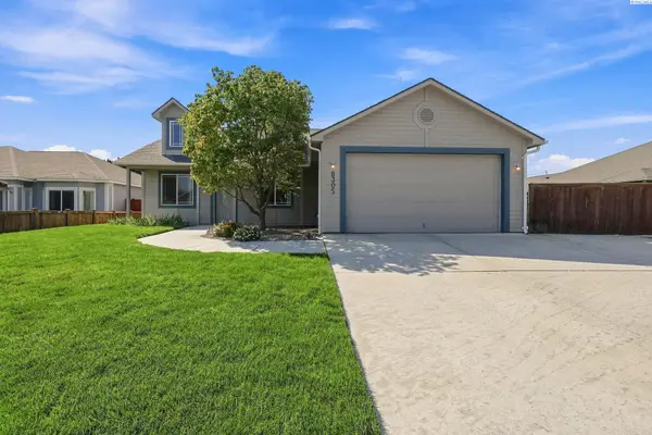 8305 W Clearwater Pl., Kennewick, WA 99336
