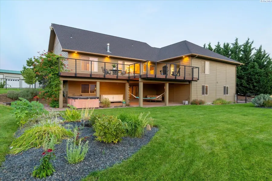 9334 N Canyon View Pr Ne, Benton City, WA 99320 - #2