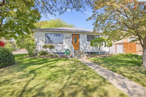 2031 Rainier Ave, Richland, WA 99354