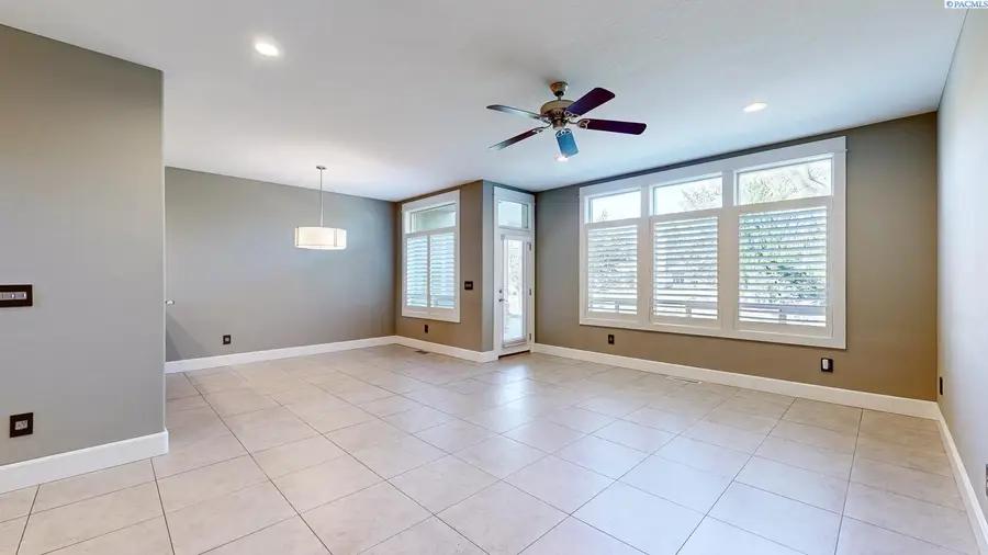 497 Columbia Point Drive, Richland, WA 99352 - #3