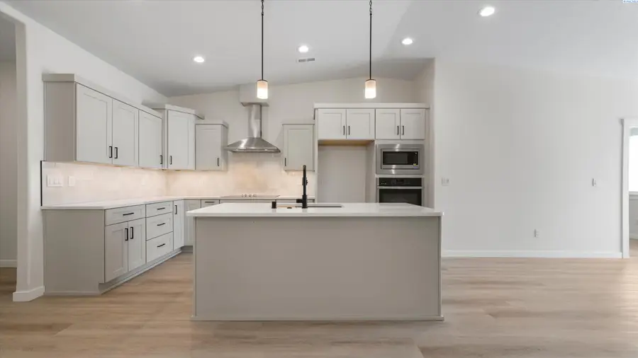 3362 S Nelson St, Kennewick, WA 99338 - #3