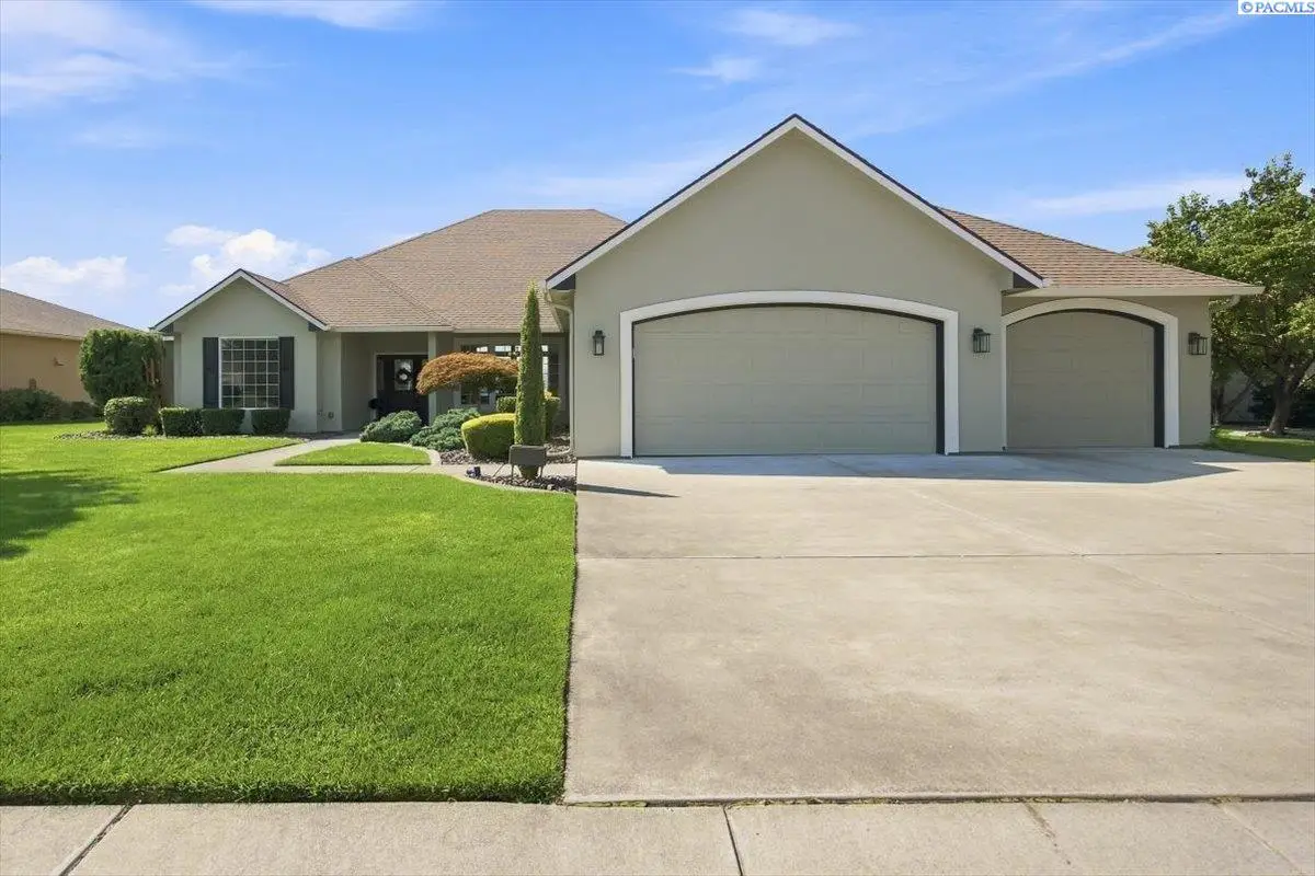 3033 Riverbend Drive, Richland, WA 99354 - #1