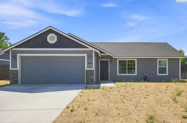 462 E 15th Place, Kennewick, WA 99337