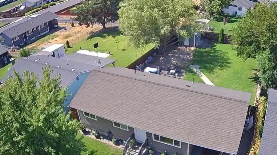 520 S Douglas Ave, Pasco, WA 99301 - #2