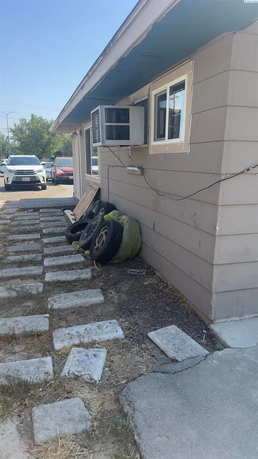 208 S Dawes, Kennewick, WA  - #3