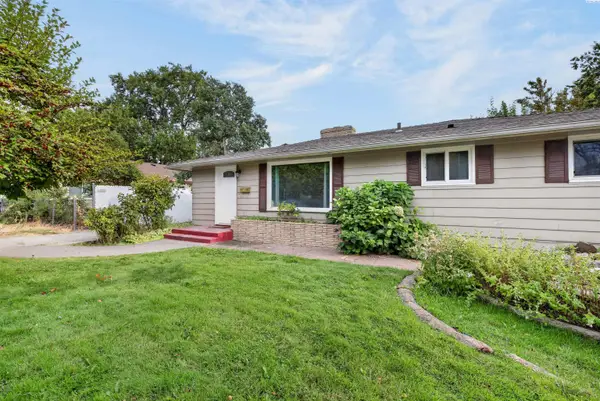 24 E 14th Ave, Kennewick, WA 99337