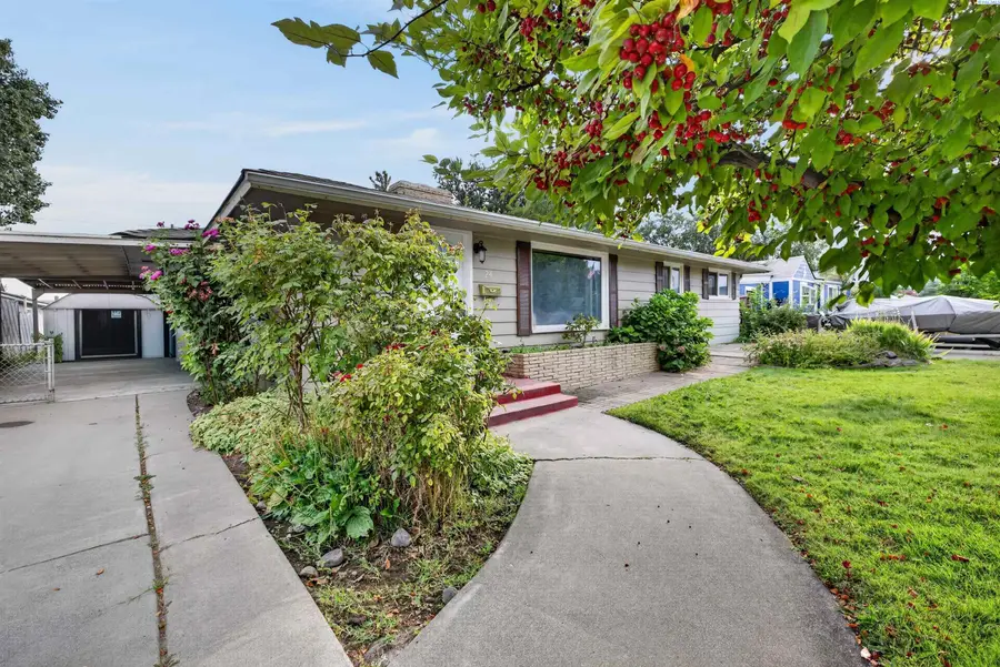 24 E 14th Ave, Kennewick, WA 99337 - #2