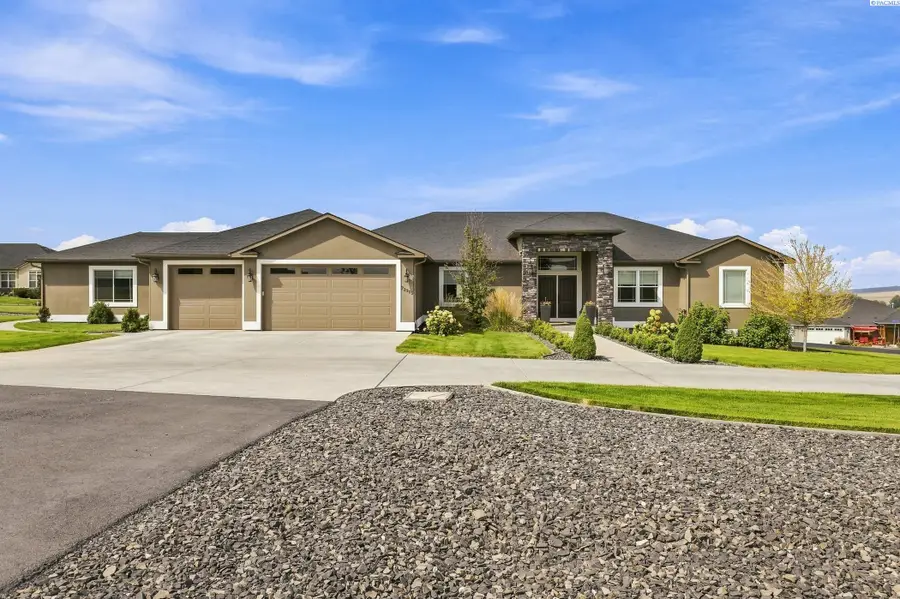 72305 E Reata Rd, Kennewick, WA 99338 - #2