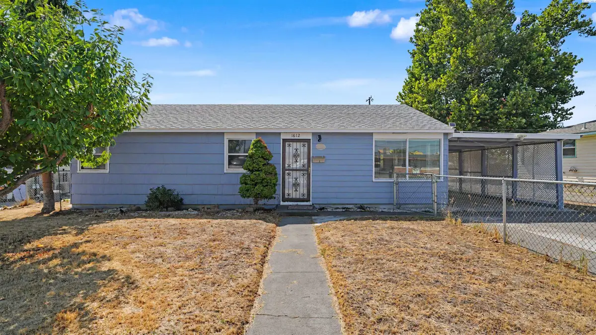 1612 W Brown St, Pasco, WA 99301 - #1