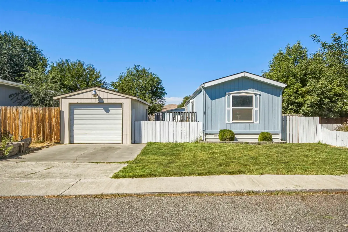 2105 N Steptoe St #95, Kennewick, WA 99336 - #1