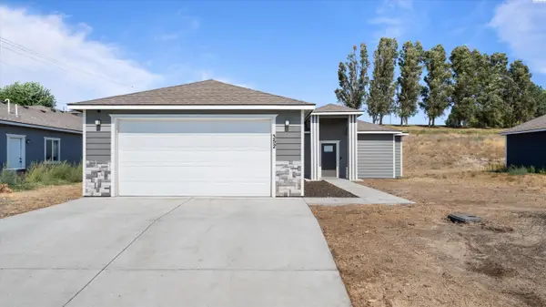 352 E Davis St., Connell, WA 99326