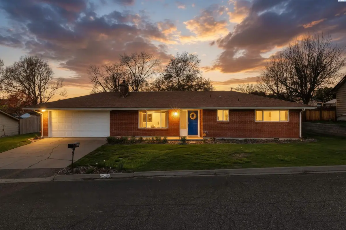 935 Parkside Dr, Prosser, WA 99350 - #1