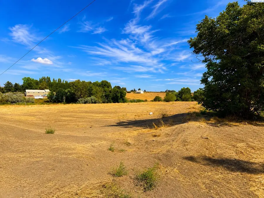 28005 N Crosby Rd, Prosser, WA 99350 - #2