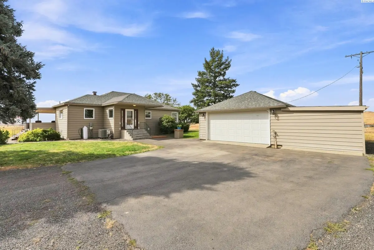 202 Glorfield Rd, Saint John, WA 99171 - #1